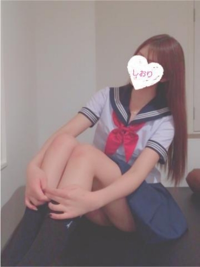 しおりプロフィール写真