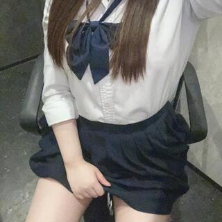 純・無垢 +彼女感+　りりか