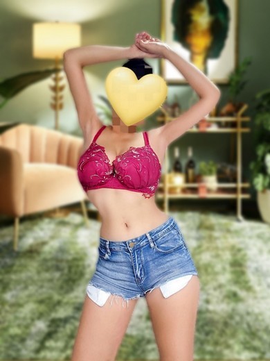 カーミラ爆乳娘プロフィール写真