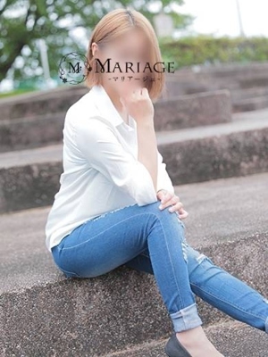 Mariage エミリ