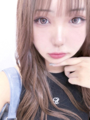 吉沢 あかりプロフィール写真