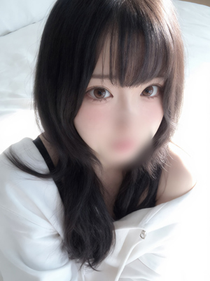 鈴音ももプロフィール写真