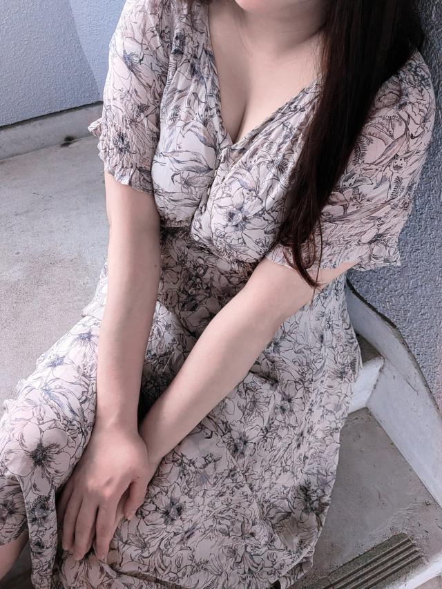 ねね☆清楚系巨乳プロフィール写真