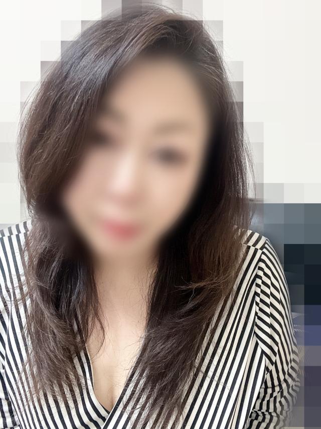 人妻専門店ティッシュ　新人・ミドリ