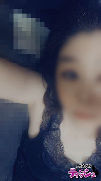 新人・マリコプロフィール写真